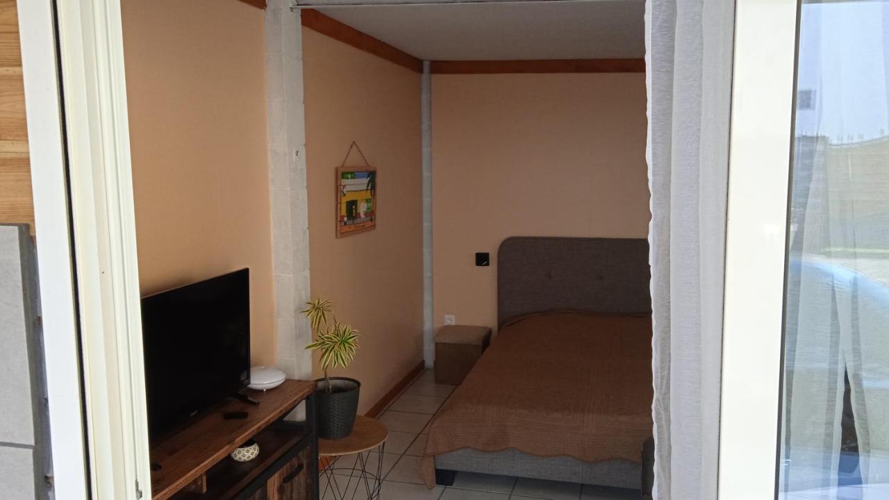 Chez Fred A Saint Andre Apartment ภายนอก รูปภาพ
